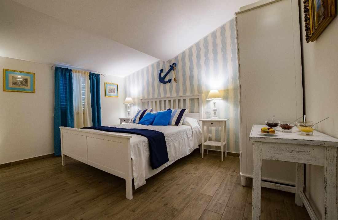 Quattro Torri B&B Santa Teresa Di Riva Dış mekan fotoğraf