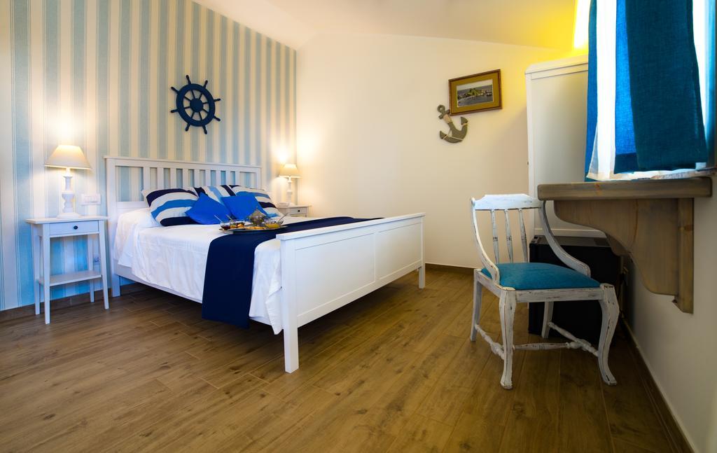 Quattro Torri B&B Santa Teresa Di Riva Dış mekan fotoğraf