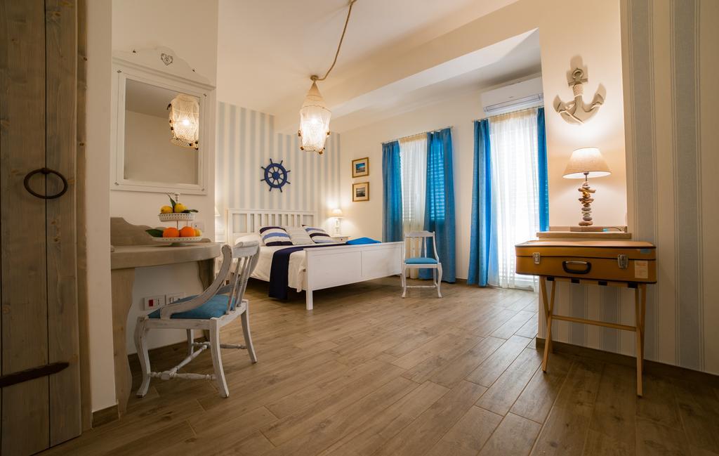 Quattro Torri B&B Santa Teresa Di Riva Dış mekan fotoğraf