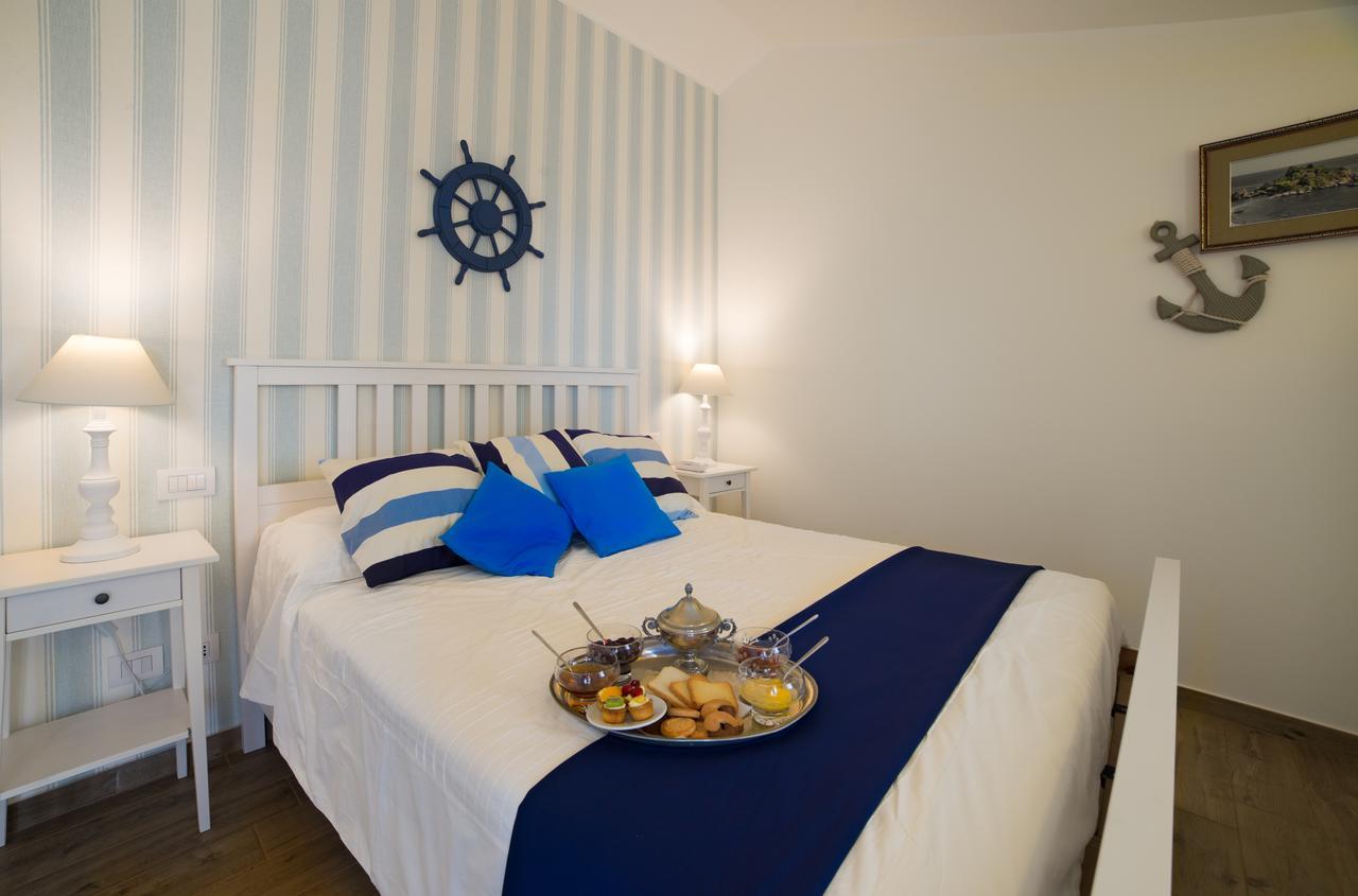 Quattro Torri B&B Santa Teresa Di Riva Dış mekan fotoğraf